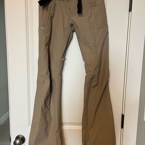 Burton Women's GoreTex snowboarding pants.
